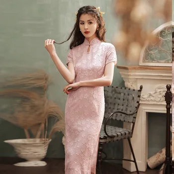 Nők Vintage Kínai rózsaszín mintás rövid ujjú Qipao Divat Női Javított Party Modern pamut Cheongsam Méret M-3XL