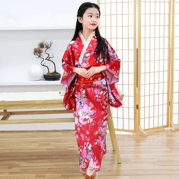 Gyermek lányok Piros Japán kimonó Fürdőköpeny Minta virág Előadás Ruházat Yukata Obitage puha cosplay jelmez